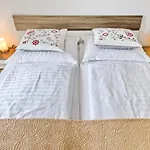 Comfort Apartments In Peaceful Area Zadar - With Garden